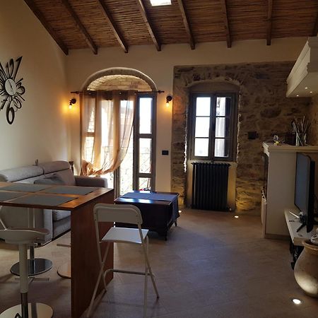 Appartement Casa Al-Ma à Pietrabruna Extérieur photo